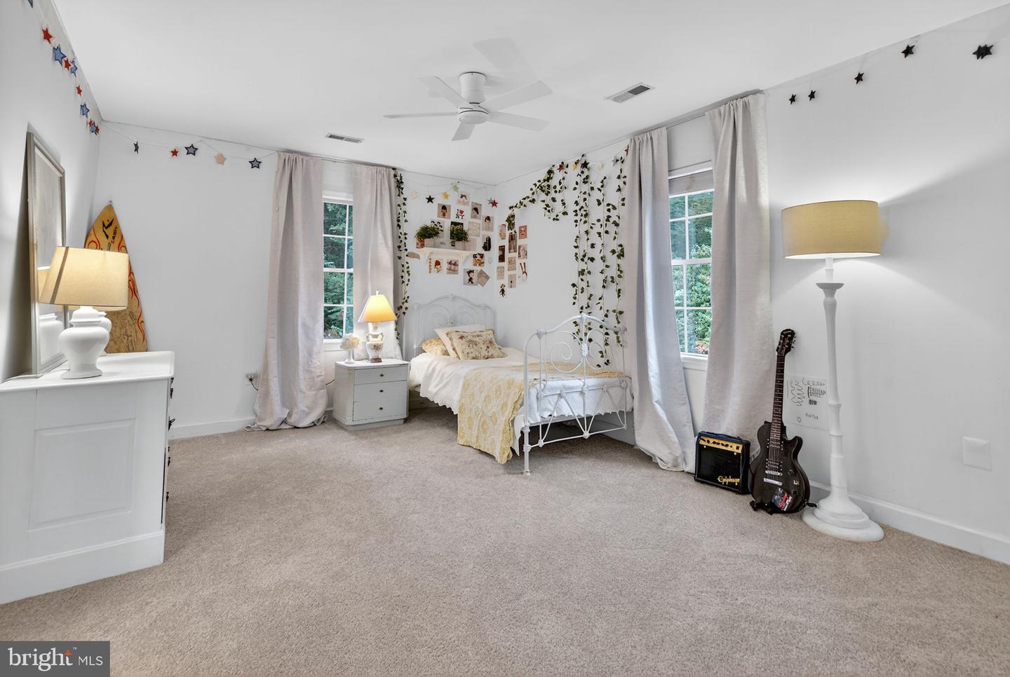 7534 CANNONEER CT E, WARRENTON, Virginia 20186, 6 Bedrooms Bedrooms, ,4 BathroomsBathrooms,Residential,For sale,7534 CANNONEER CT E,VAFQ2018018 MLS # VAFQ2018018