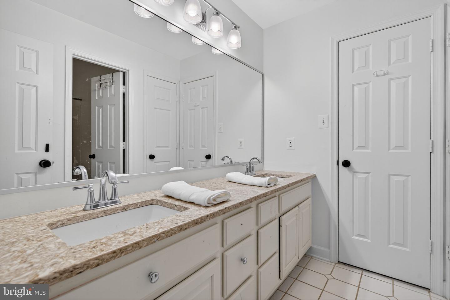 7534 CANNONEER CT E, WARRENTON, Virginia 20186, 6 Bedrooms Bedrooms, ,4 BathroomsBathrooms,Residential,For sale,7534 CANNONEER CT E,VAFQ2018018 MLS # VAFQ2018018