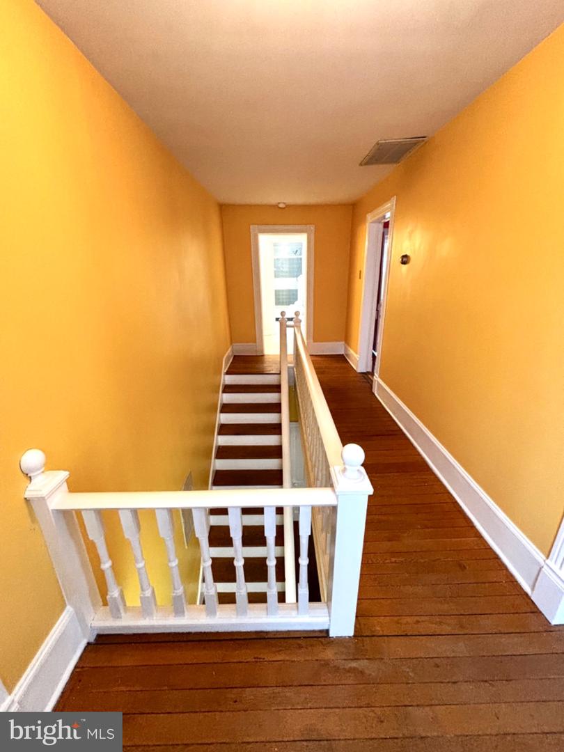 104 S HIGH, EDINBURG, Virginia 22824, 4 Bedrooms Bedrooms, ,1 BathroomBathrooms,Residential,For sale,104 S HIGH,VASH2012312 MLS # VASH2012312
