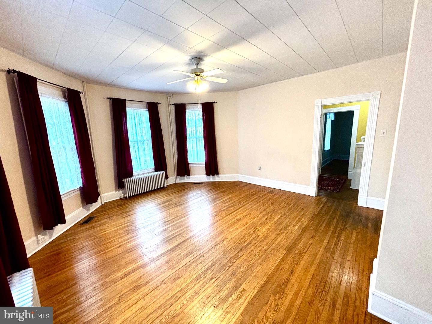 104 S HIGH, EDINBURG, Virginia 22824, 4 Bedrooms Bedrooms, ,1 BathroomBathrooms,Residential,For sale,104 S HIGH,VASH2012312 MLS # VASH2012312