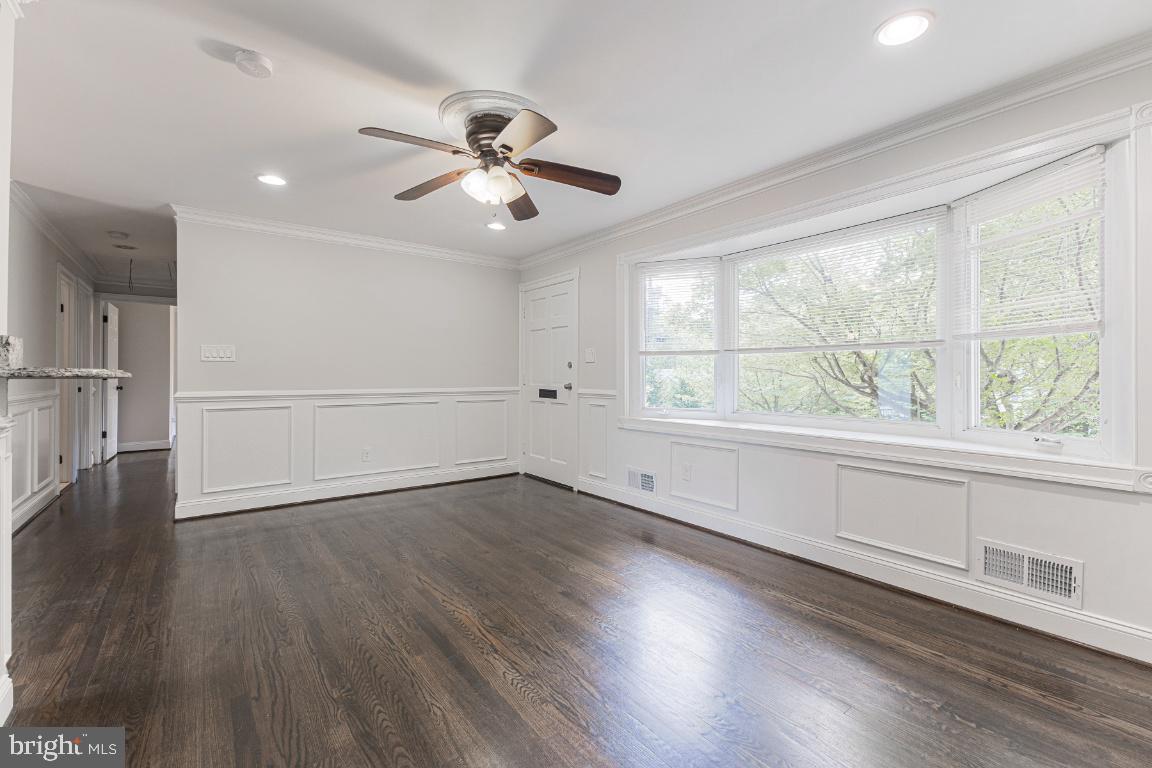4211 DOWNING ST, ANNANDALE, Virginia 22003, 5 Bedrooms Bedrooms, 9 Rooms Rooms,4 BathroomsBathrooms,Residential,For sale,4211 DOWNING ST,VAFX2263028 MLS # VAFX2263028