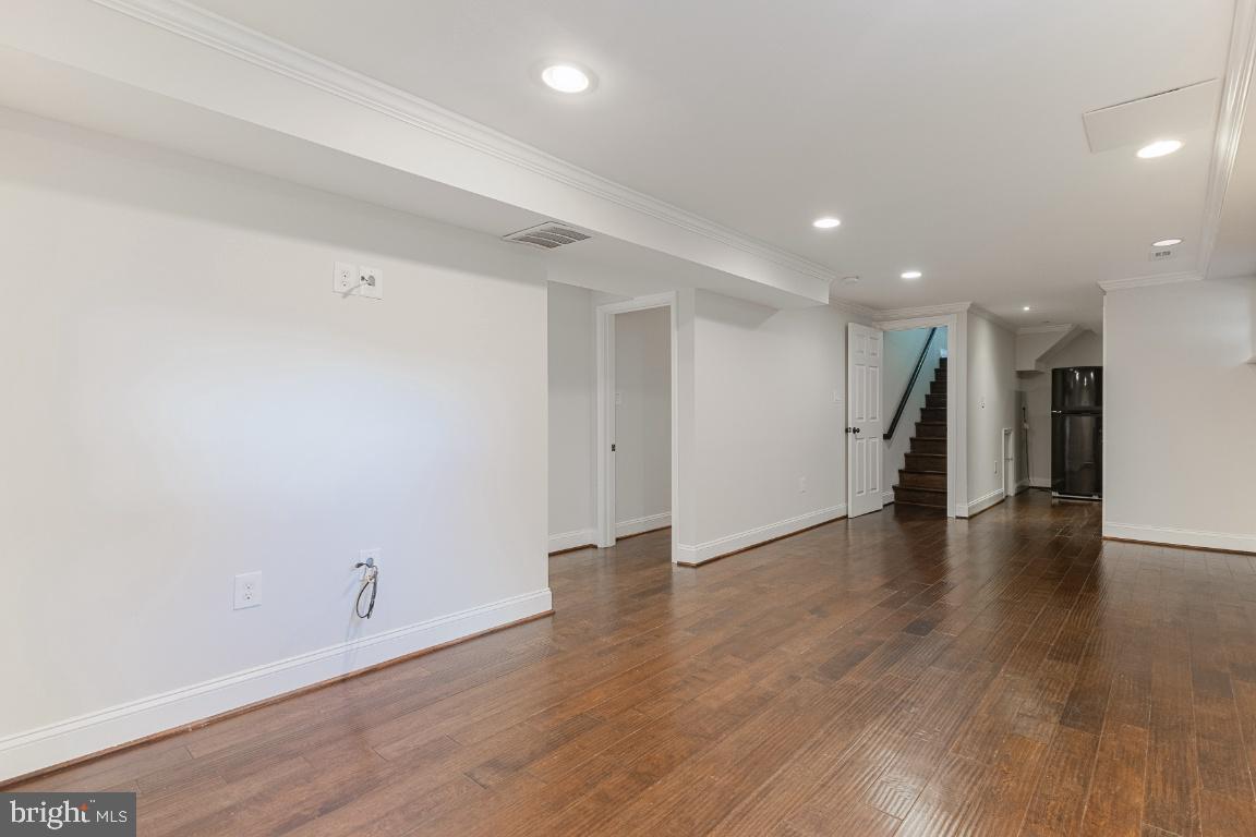 4211 DOWNING ST, ANNANDALE, Virginia 22003, 5 Bedrooms Bedrooms, 9 Rooms Rooms,4 BathroomsBathrooms,Residential,For sale,4211 DOWNING ST,VAFX2263028 MLS # VAFX2263028