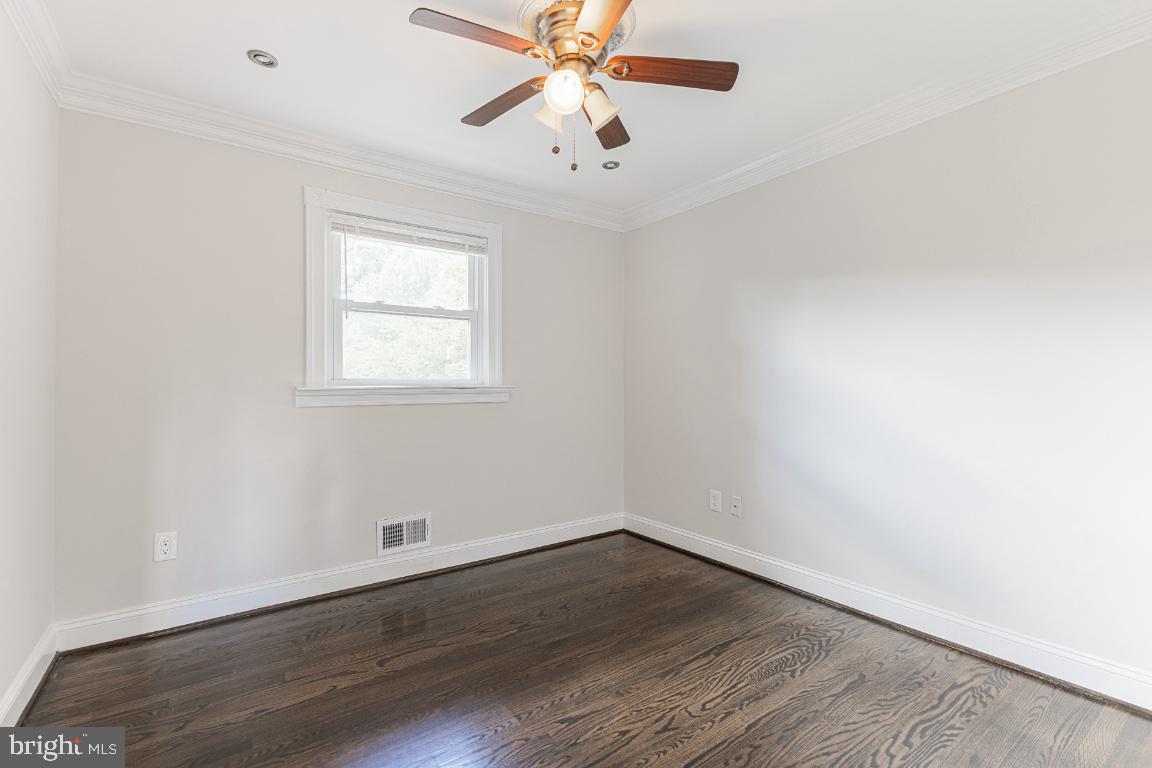 4211 DOWNING ST, ANNANDALE, Virginia 22003, 5 Bedrooms Bedrooms, 9 Rooms Rooms,4 BathroomsBathrooms,Residential,For sale,4211 DOWNING ST,VAFX2263028 MLS # VAFX2263028