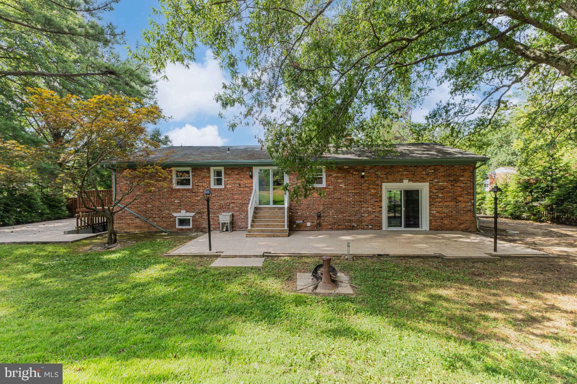 4211 DOWNING ST, ANNANDALE, Virginia 22003, 5 Bedrooms Bedrooms, 9 Rooms Rooms,4 BathroomsBathrooms,Residential,For sale,4211 DOWNING ST,VAFX2263028 MLS # VAFX2263028