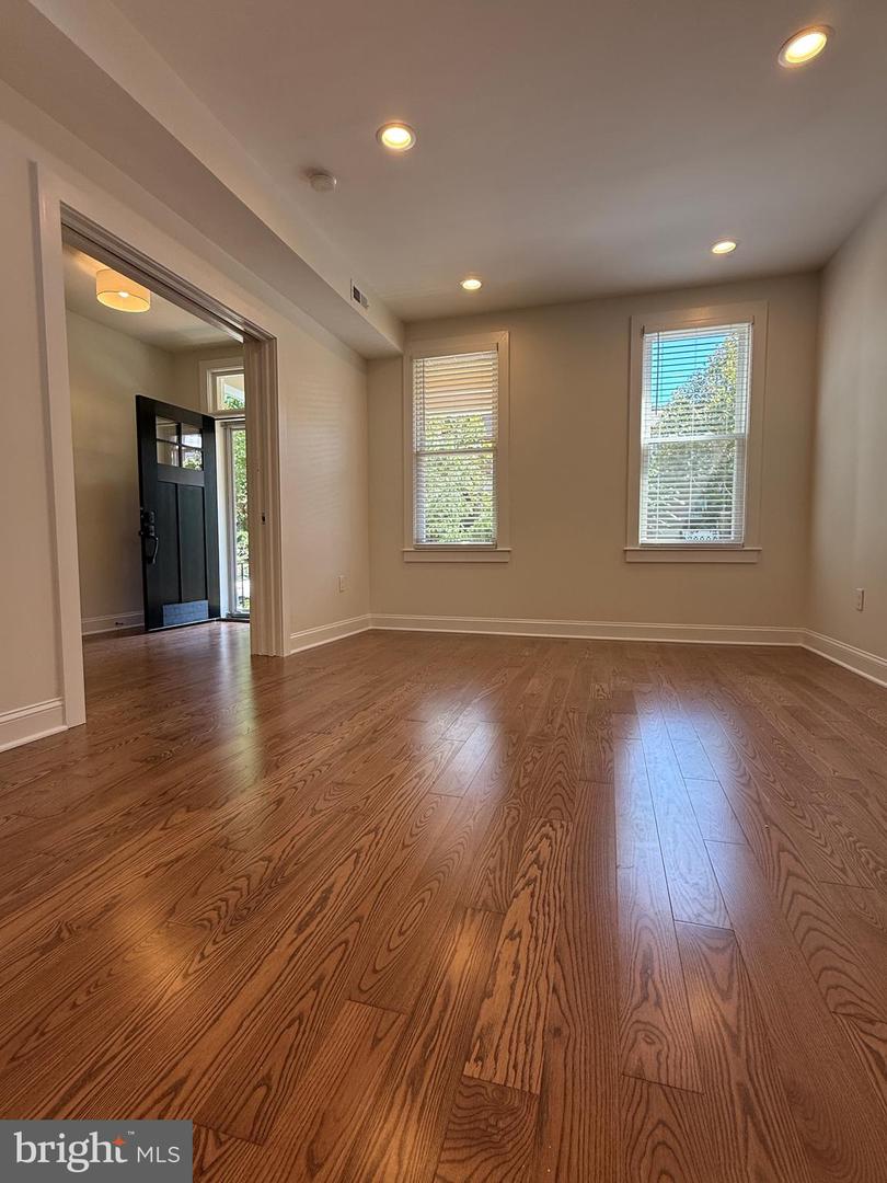 4610 9TH ST NW, WASHINGTON, District Of Columbia 20011, 4 Bedrooms Bedrooms, ,3 BathroomsBathrooms,Residential,For sale,4610 9TH ST NW,DCDC2216582 MLS # DCDC2216582