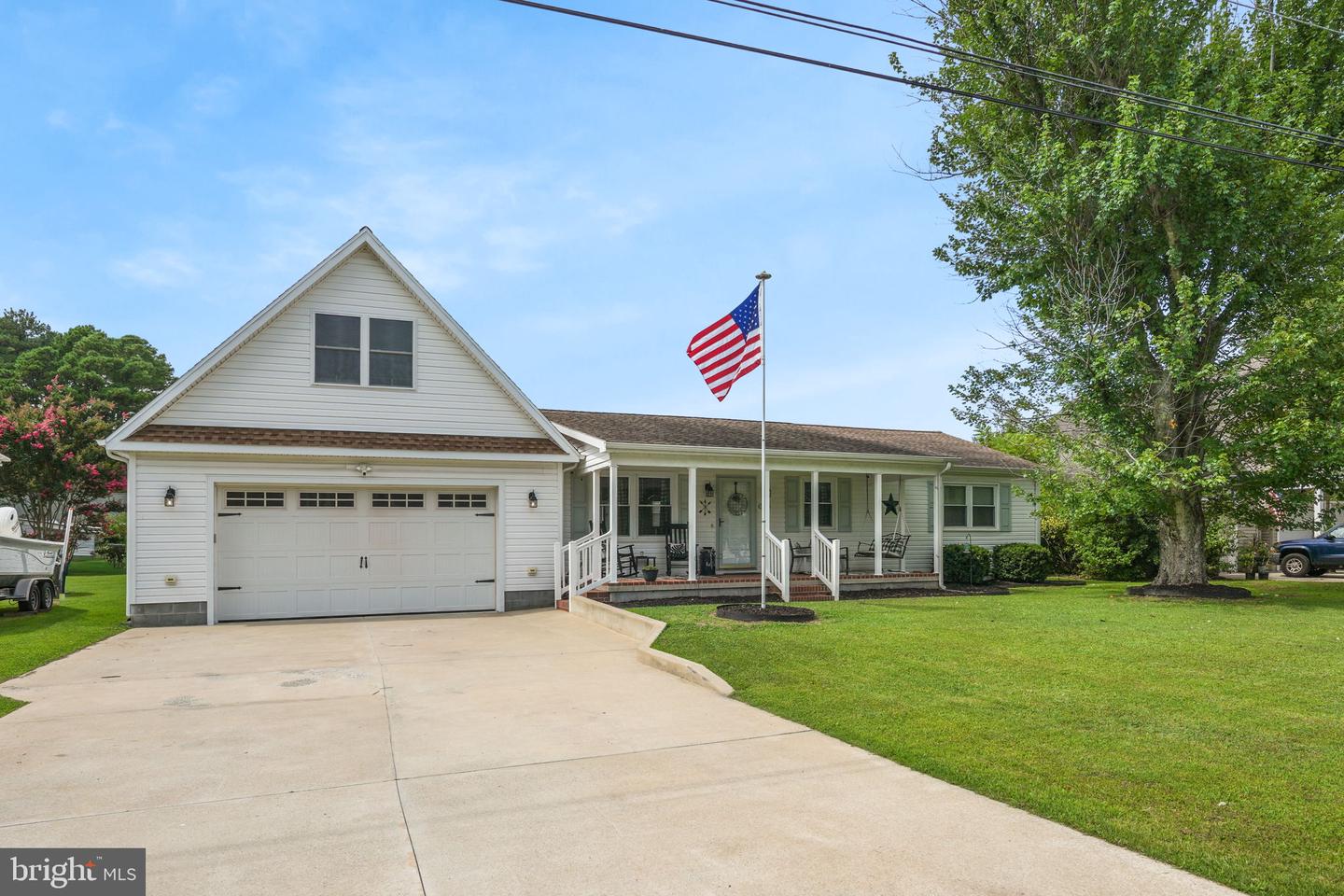 4192 SUNRISE DRIVE CIR, CHINCOTEAGUE ISLAND, Virginia 23336, 2 Bedrooms Bedrooms, ,3 BathroomsBathrooms,Residential,For sale,4192 SUNRISE DRIVE CIR,VAAC2002182 MLS # VAAC2002182