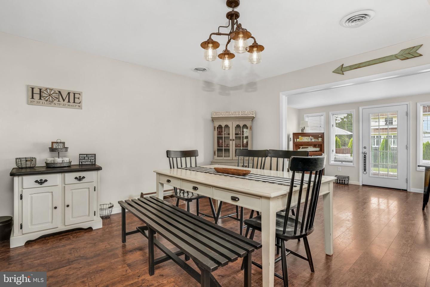 4192 SUNRISE DRIVE CIR, CHINCOTEAGUE ISLAND, Virginia 23336, 2 Bedrooms Bedrooms, ,3 BathroomsBathrooms,Residential,For sale,4192 SUNRISE DRIVE CIR,VAAC2002182 MLS # VAAC2002182