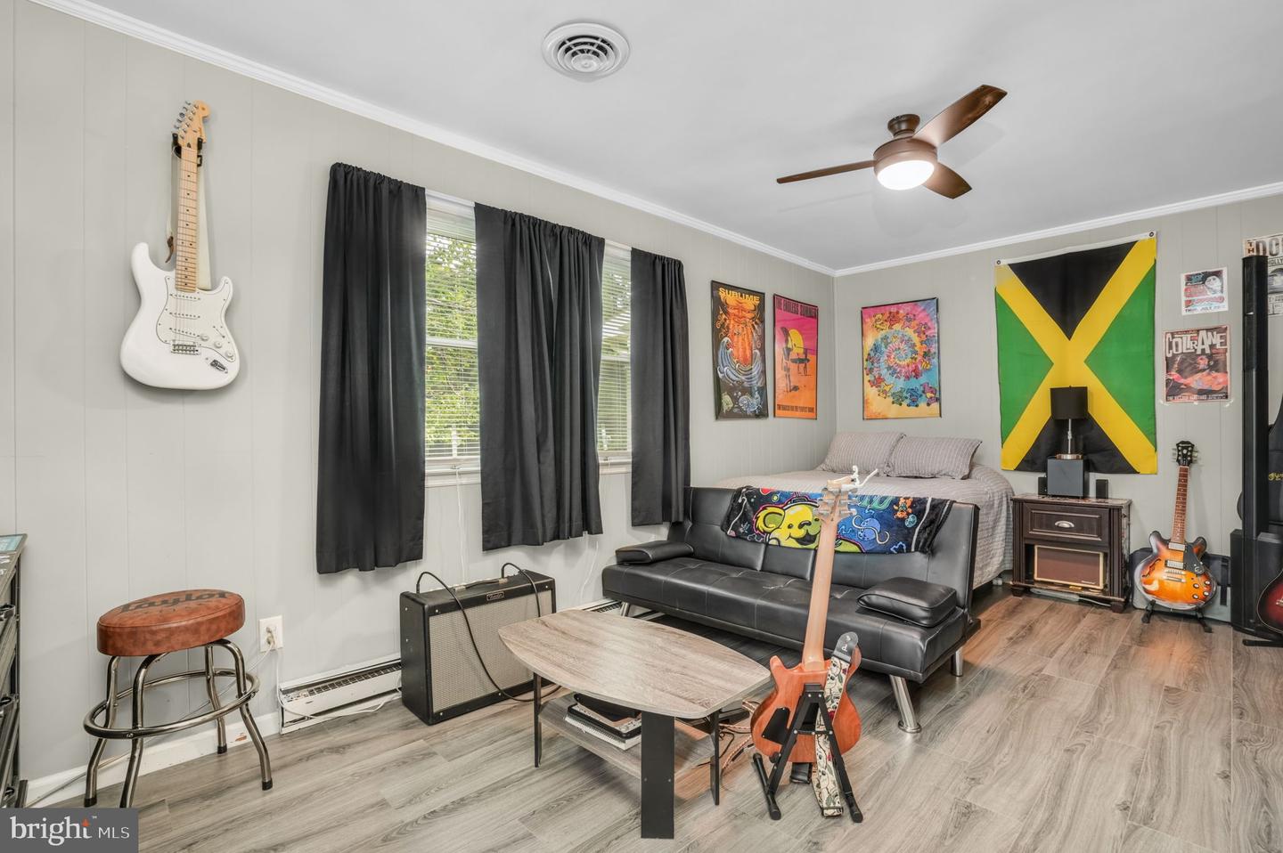 4192 SUNRISE DRIVE CIR, CHINCOTEAGUE ISLAND, Virginia 23336, 2 Bedrooms Bedrooms, ,3 BathroomsBathrooms,Residential,For sale,4192 SUNRISE DRIVE CIR,VAAC2002182 MLS # VAAC2002182