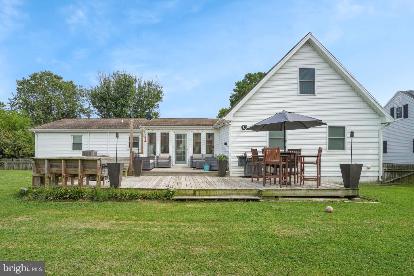 4192 SUNRISE DRIVE CIR, CHINCOTEAGUE ISLAND, Virginia 23336, 2 Bedrooms Bedrooms, ,3 BathroomsBathrooms,Residential,For sale,4192 SUNRISE DRIVE CIR,VAAC2002182 MLS # VAAC2002182