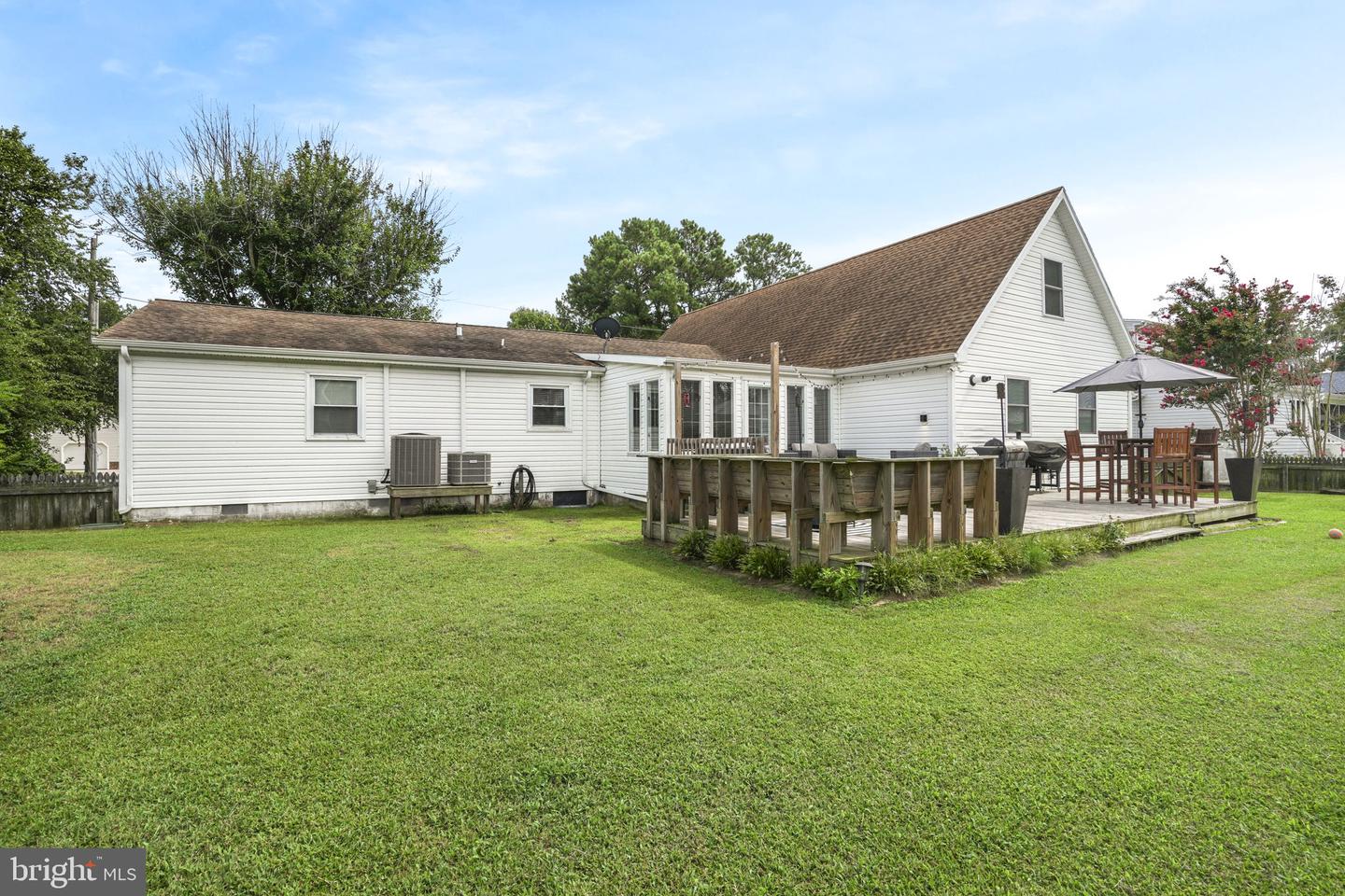 4192 SUNRISE DRIVE CIR, CHINCOTEAGUE ISLAND, Virginia 23336, 2 Bedrooms Bedrooms, ,3 BathroomsBathrooms,Residential,For sale,4192 SUNRISE DRIVE CIR,VAAC2002182 MLS # VAAC2002182