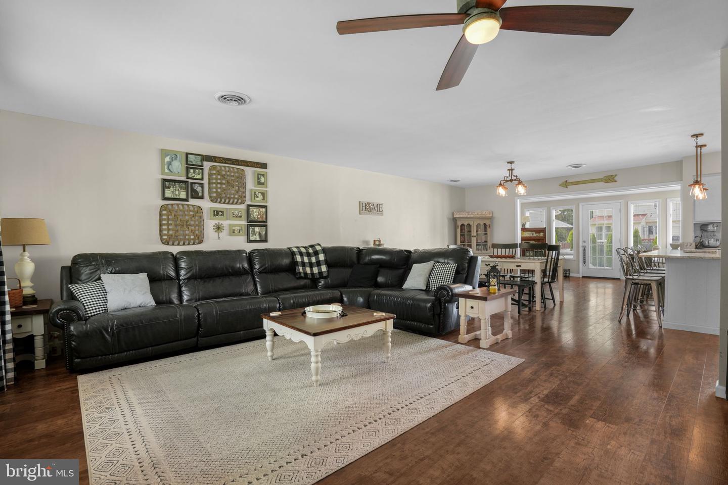 4192 SUNRISE DRIVE CIR, CHINCOTEAGUE ISLAND, Virginia 23336, 2 Bedrooms Bedrooms, ,3 BathroomsBathrooms,Residential,For sale,4192 SUNRISE DRIVE CIR,VAAC2002182 MLS # VAAC2002182