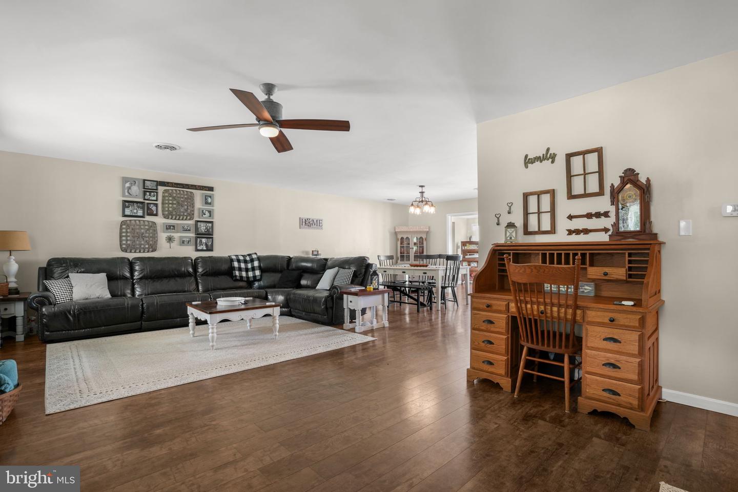 4192 SUNRISE DRIVE CIR, CHINCOTEAGUE ISLAND, Virginia 23336, 2 Bedrooms Bedrooms, ,3 BathroomsBathrooms,Residential,For sale,4192 SUNRISE DRIVE CIR,VAAC2002182 MLS # VAAC2002182