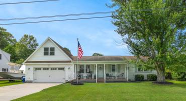 4192 SUNRISE DRIVE CIR, CHINCOTEAGUE ISLAND, Virginia 23336, 2 Bedrooms Bedrooms, ,3 BathroomsBathrooms,Residential,For sale,4192 SUNRISE DRIVE CIR,VAAC2002182 MLS # VAAC2002182