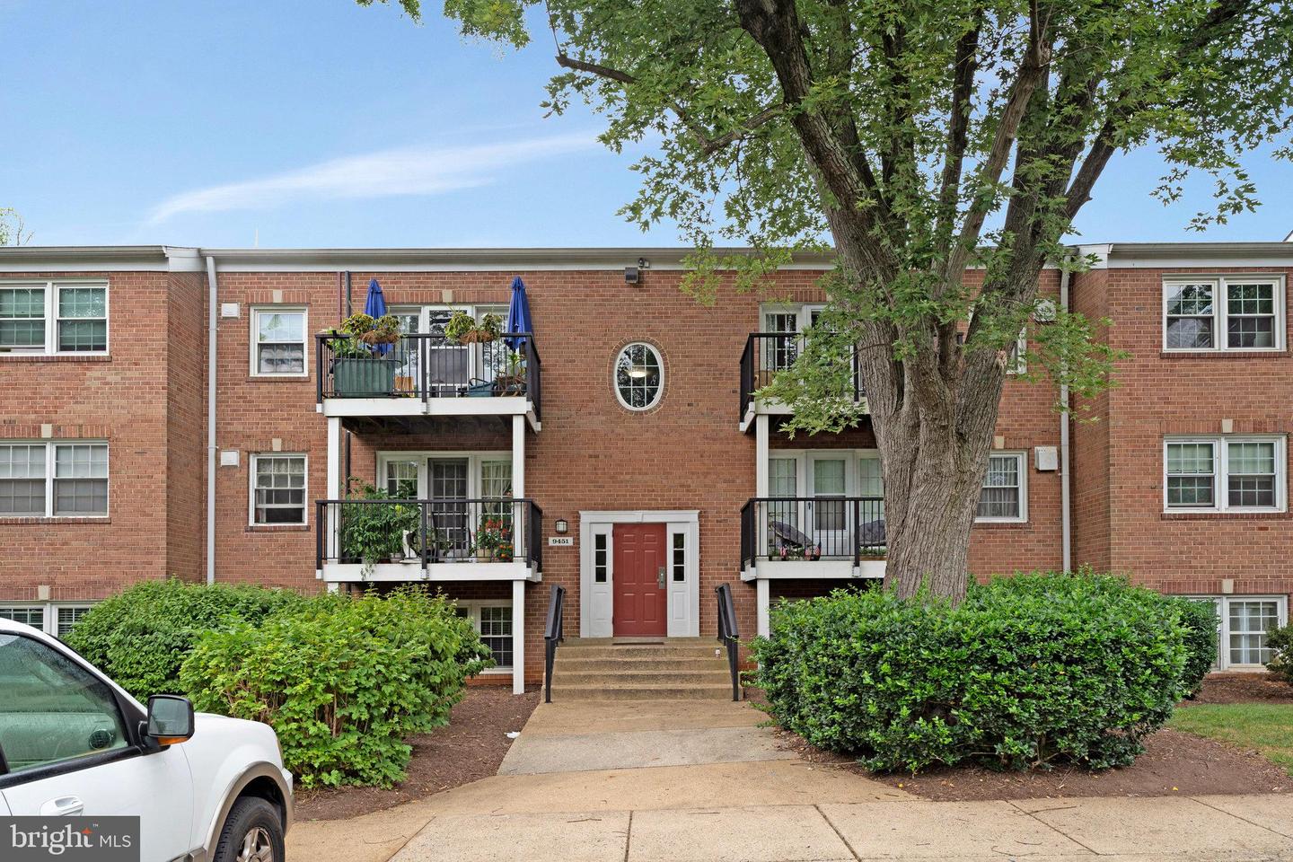 9451 FAIRFAX BLVD #102, FAIRFAX, Virginia 22031, 2 Bedrooms Bedrooms, ,1 BathroomBathrooms,Residential,For sale,9451 FAIRFAX BLVD #102,VAFC2006868 MLS # VAFC2006868