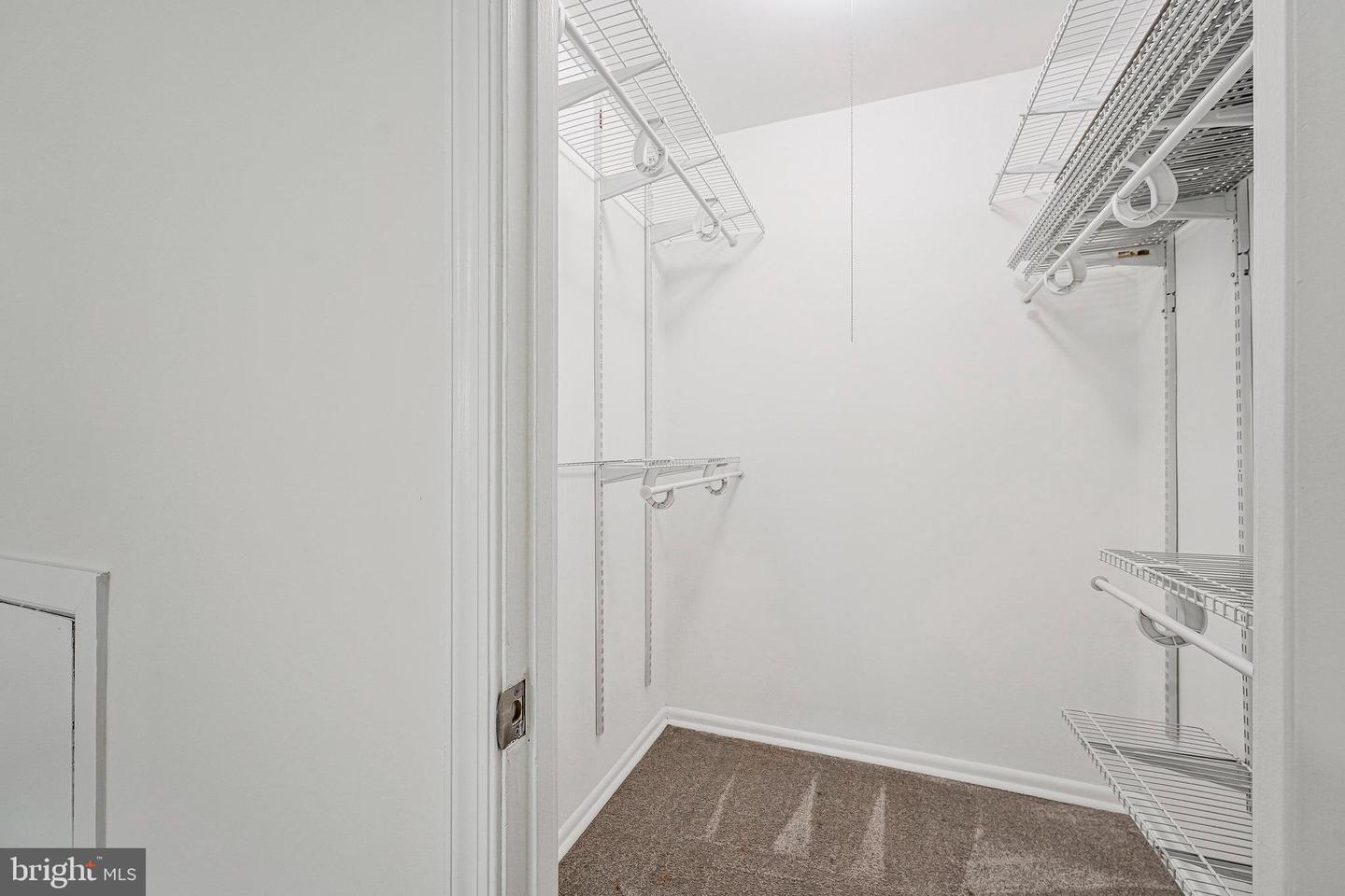 9451 FAIRFAX BLVD #102, FAIRFAX, Virginia 22031, 2 Bedrooms Bedrooms, ,1 BathroomBathrooms,Residential,For sale,9451 FAIRFAX BLVD #102,VAFC2006868 MLS # VAFC2006868