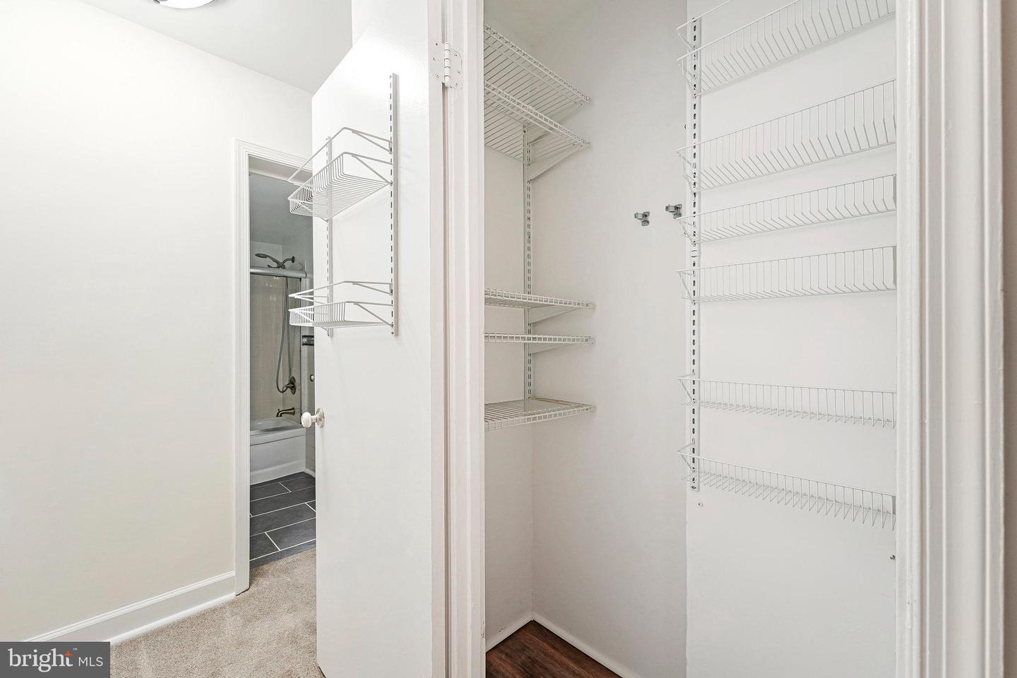9451 FAIRFAX BLVD #102, FAIRFAX, Virginia 22031, 2 Bedrooms Bedrooms, ,1 BathroomBathrooms,Residential,For sale,9451 FAIRFAX BLVD #102,VAFC2006868 MLS # VAFC2006868