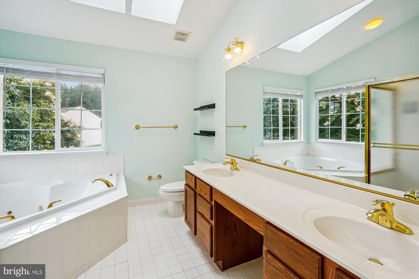 9183 MATTHEW DR, MANASSAS PARK, Virginia 20111, 6 Bedrooms Bedrooms, ,4 BathroomsBathrooms,Residential,For sale,9183 MATTHEW DR,VAMP2003260 MLS # VAMP2003260