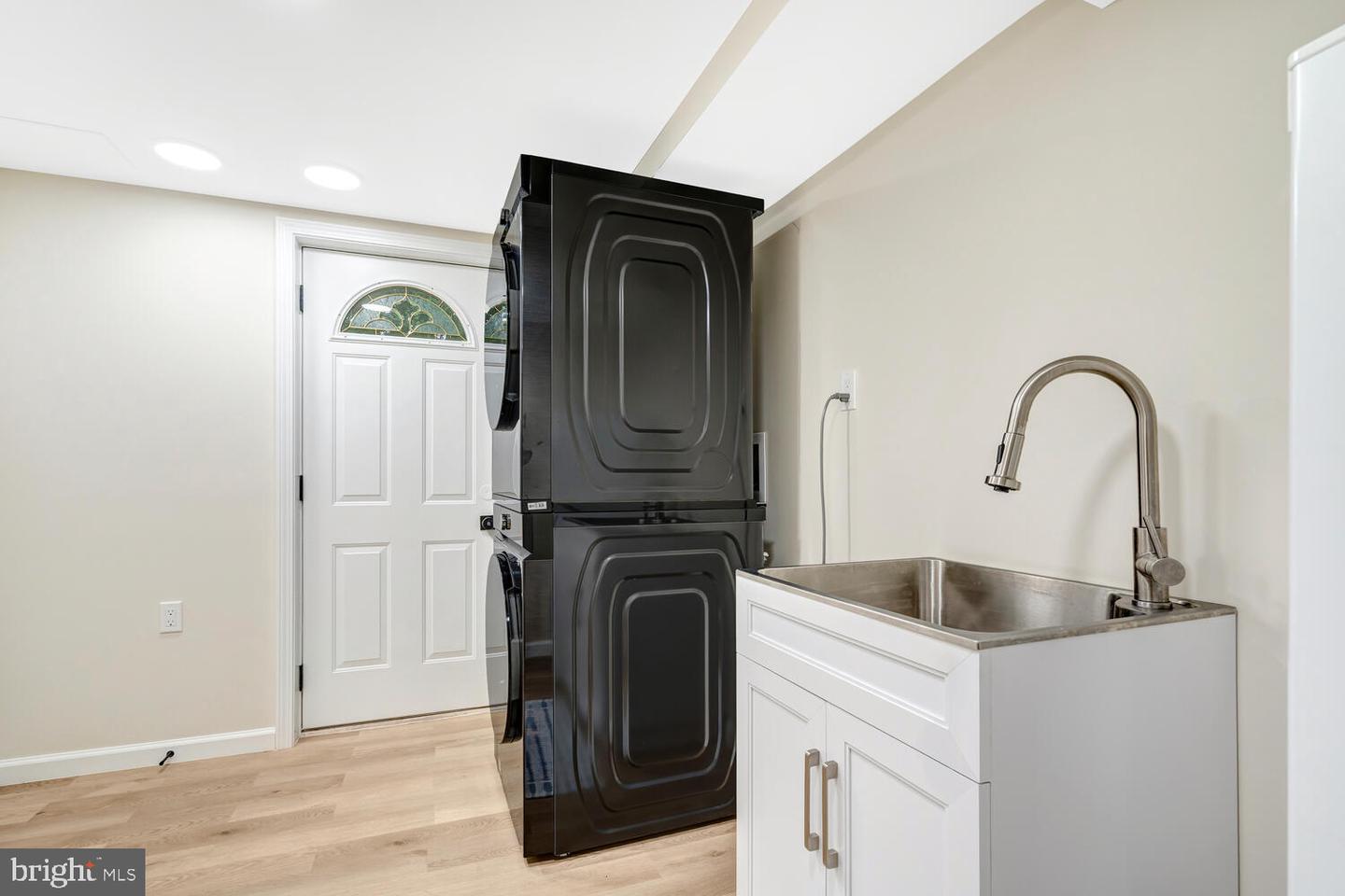 1929 BATON DR, VIENNA, Virginia 22182, 5 Bedrooms Bedrooms, ,3 BathroomsBathrooms,Residential,For sale,1929 BATON DR,VAFX2263170 MLS # VAFX2263170