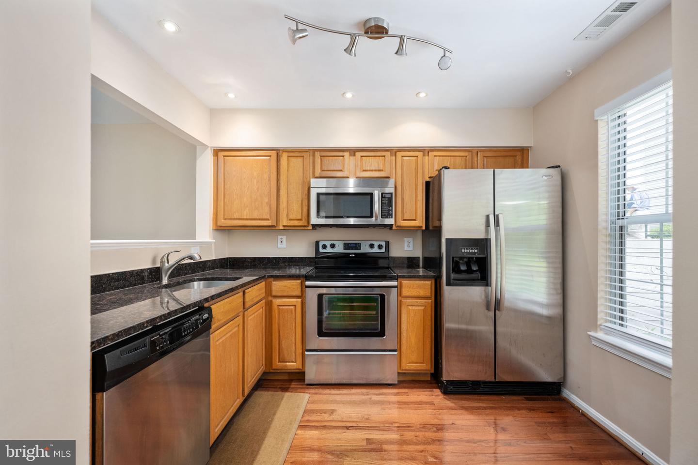 9476 SCARLET OAK DR, MANASSAS, Virginia 20110, 2 Bedrooms Bedrooms, ,2 BathroomsBathrooms,Residential,For sale,9476 SCARLET OAK DR,VAMN2009258 MLS # VAMN2009258