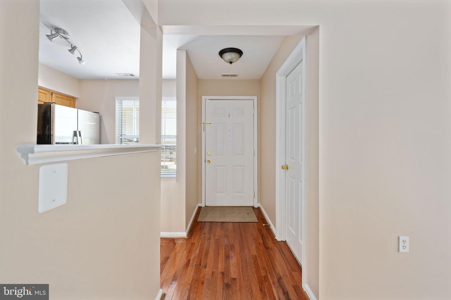 9476 SCARLET OAK DR, MANASSAS, Virginia 20110, 2 Bedrooms Bedrooms, ,2 BathroomsBathrooms,Residential,For sale,9476 SCARLET OAK DR,VAMN2009258 MLS # VAMN2009258