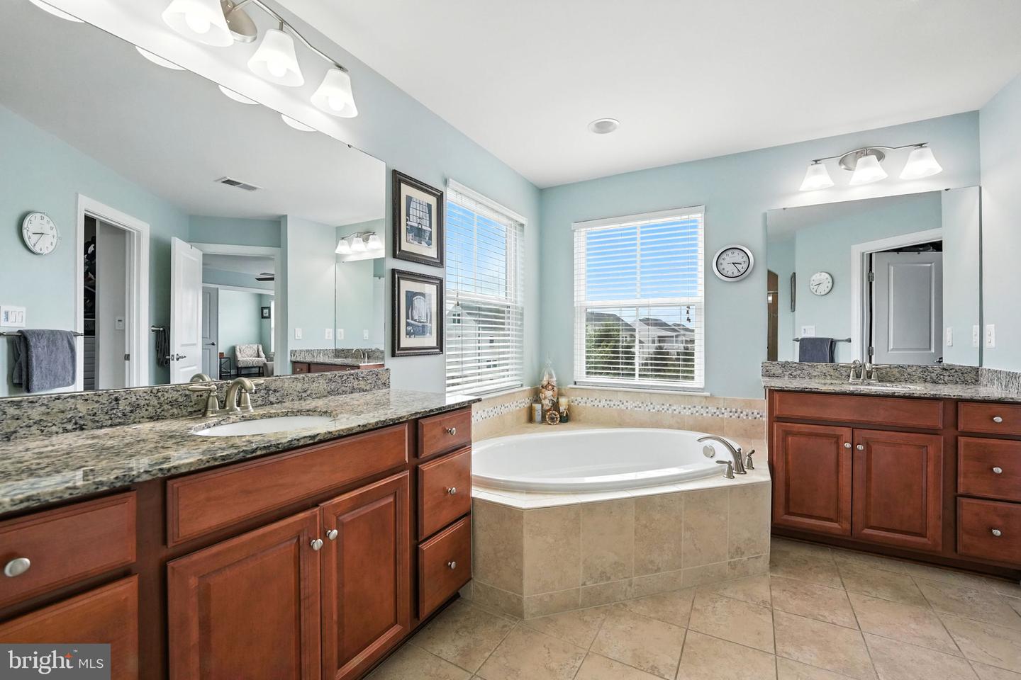 41979 CEDAR POINT PL, ALDIE, Virginia 20105, 4 Bedrooms Bedrooms, ,3 BathroomsBathrooms,Residential,For sale,41979 CEDAR POINT PL,VALO2105328 MLS # VALO2105328