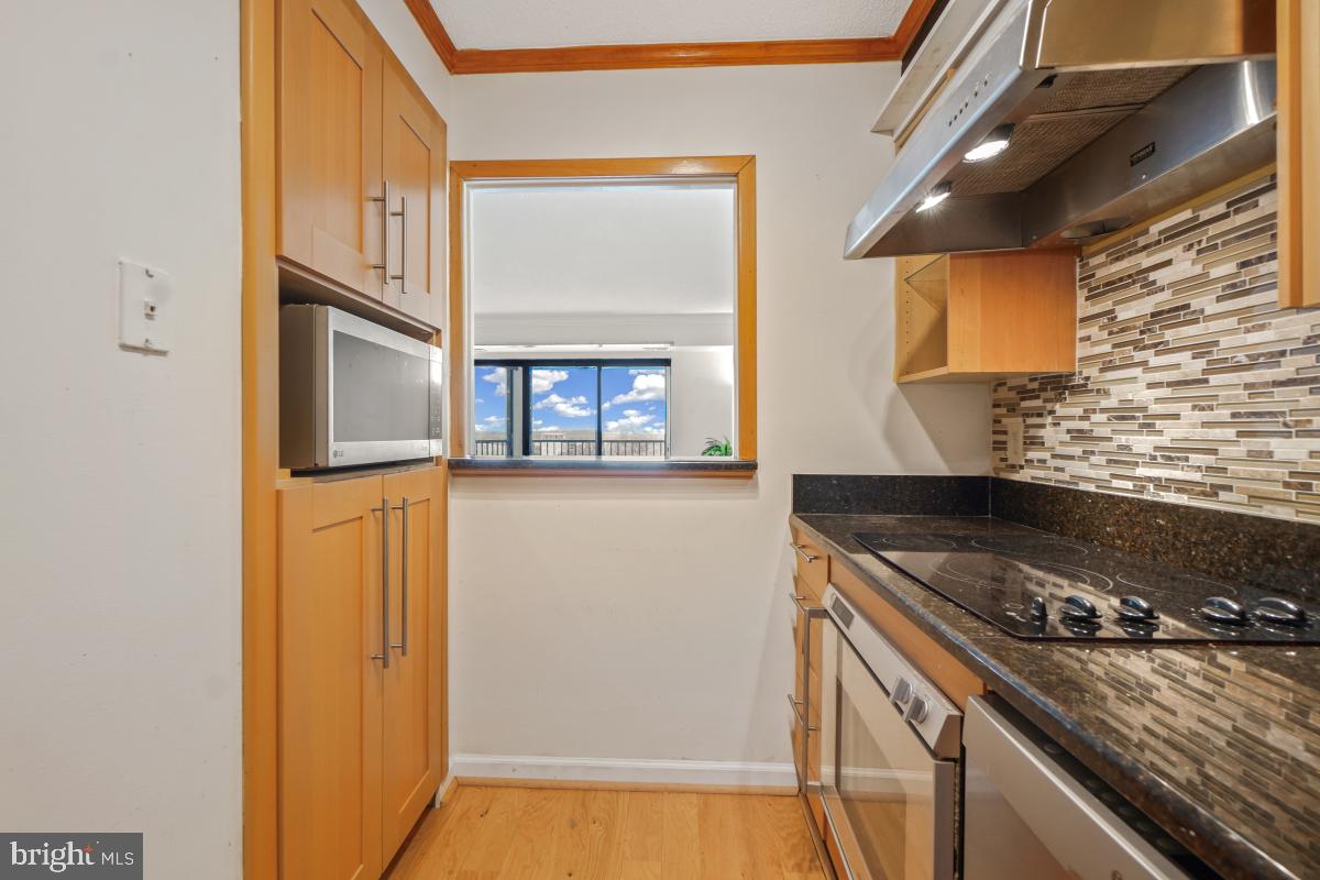 5901 MOUNT EAGLE DR #1117, ALEXANDRIA, Virginia 22303, 1 Bedroom Bedrooms, 6 Rooms Rooms,1 BathroomBathrooms,Residential,For sale,5901 MOUNT EAGLE DR #1117,VAFX2263224 MLS # VAFX2263224