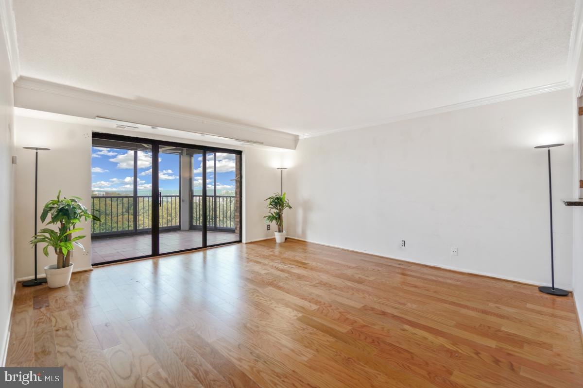 5901 MOUNT EAGLE DR #1117, ALEXANDRIA, Virginia 22303, 1 Bedroom Bedrooms, 6 Rooms Rooms,1 BathroomBathrooms,Residential,For sale,5901 MOUNT EAGLE DR #1117,VAFX2263224 MLS # VAFX2263224