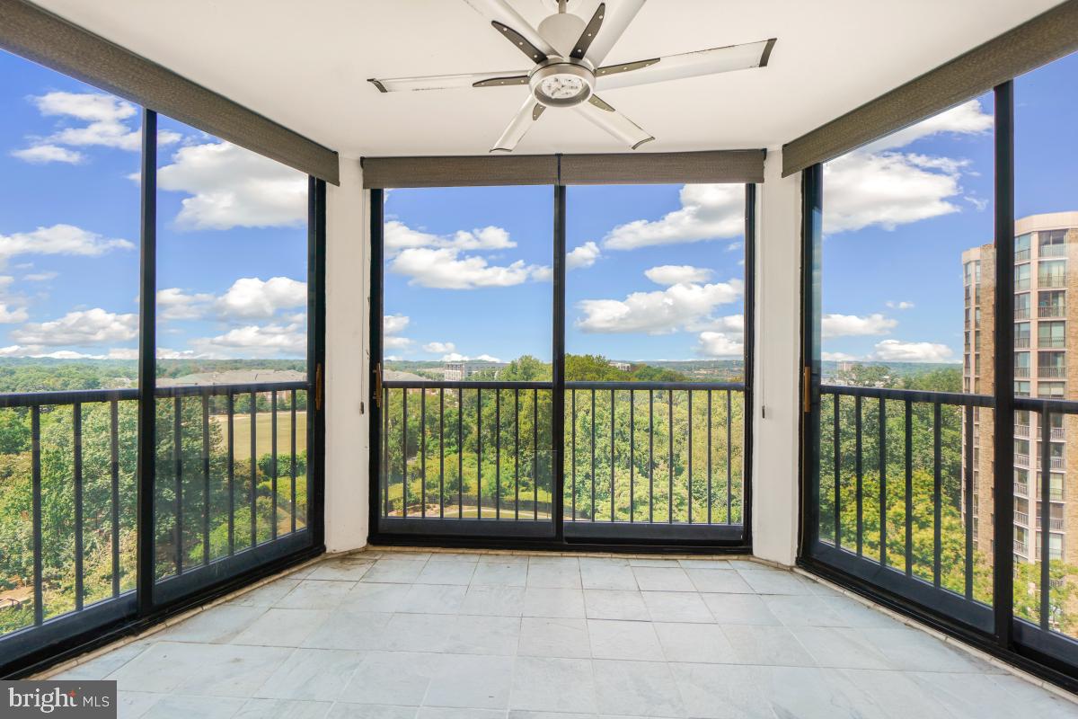 5901 MOUNT EAGLE DR #1117, ALEXANDRIA, Virginia 22303, 1 Bedroom Bedrooms, 6 Rooms Rooms,1 BathroomBathrooms,Residential,For sale,5901 MOUNT EAGLE DR #1117,VAFX2263224 MLS # VAFX2263224
