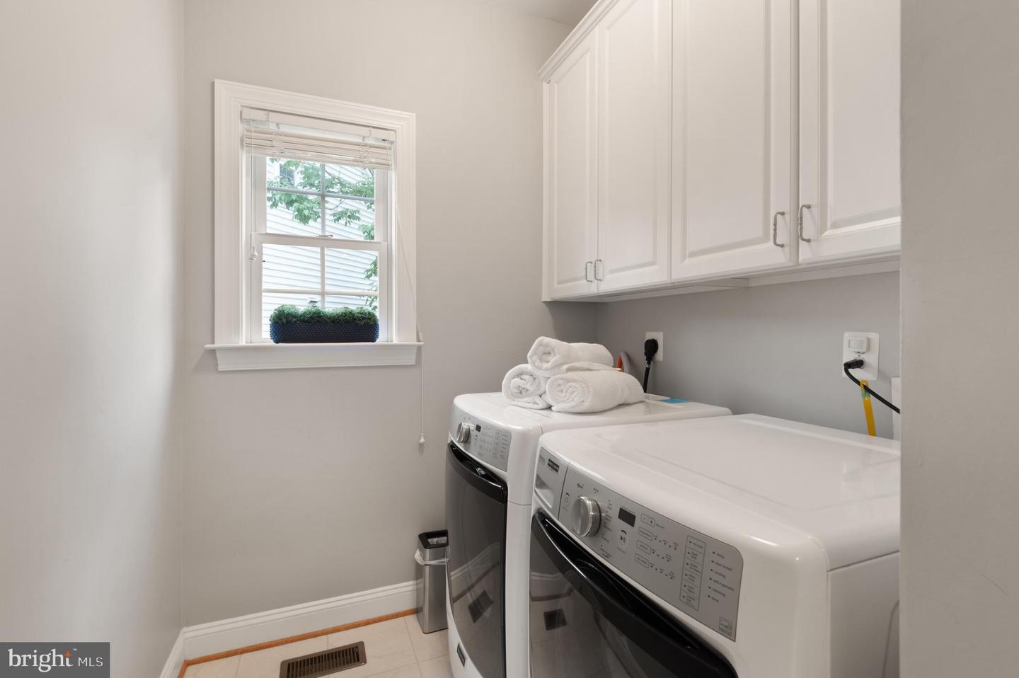 14592 BLAIR BROOK CT, HAYMARKET, Virginia 20169, 4 Bedrooms Bedrooms, ,3 BathroomsBathrooms,Residential,For sale,14592 BLAIR BROOK CT,VAPW2102638 MLS # VAPW2102638