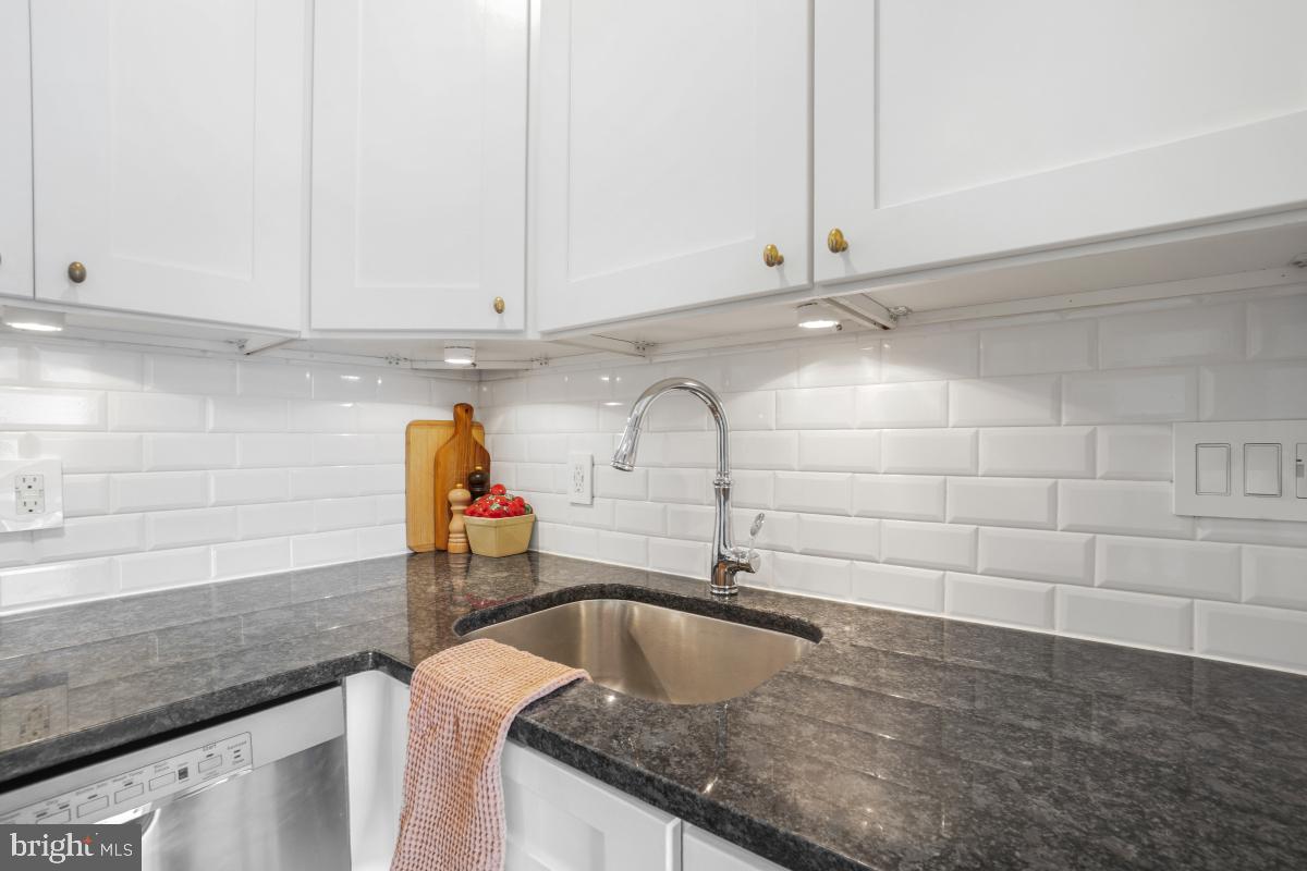 1514 NEWTON ST NW #302, WASHINGTON, District Of Columbia 20010, 1 Bedroom Bedrooms, ,1 BathroomBathrooms,Residential,For sale,1514 NEWTON ST NW #302,DCDC2216810 MLS # DCDC2216810