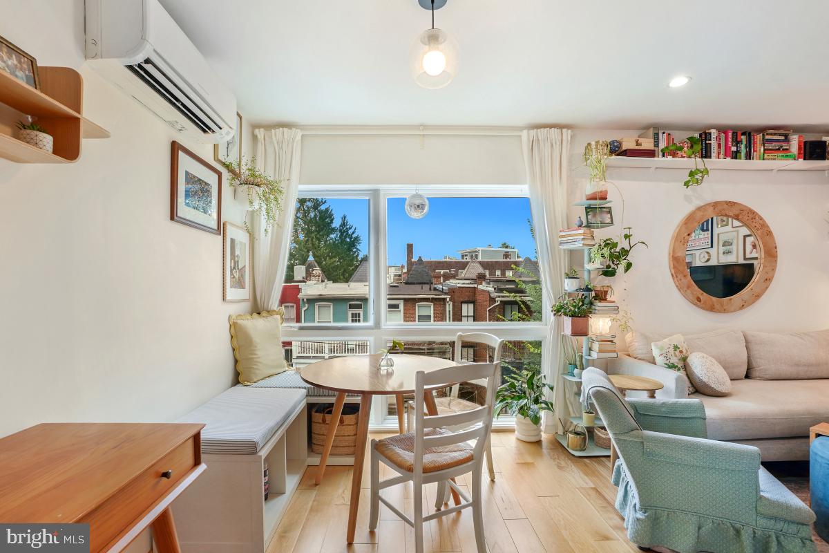1514 NEWTON ST NW #302, WASHINGTON, District Of Columbia 20010, 1 Bedroom Bedrooms, ,1 BathroomBathrooms,Residential,For sale,1514 NEWTON ST NW #302,DCDC2216810 MLS # DCDC2216810