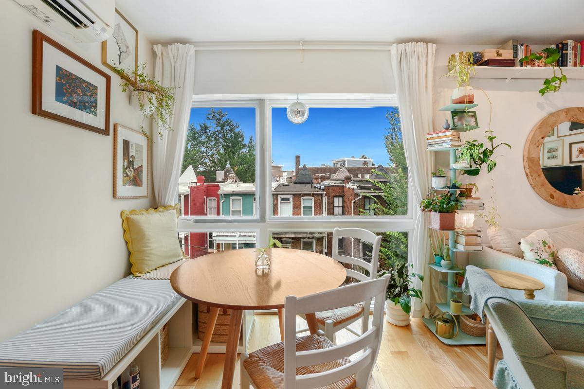 1514 NEWTON ST NW #302, WASHINGTON, District Of Columbia 20010, 1 Bedroom Bedrooms, ,1 BathroomBathrooms,Residential,For sale,1514 NEWTON ST NW #302,DCDC2216810 MLS # DCDC2216810