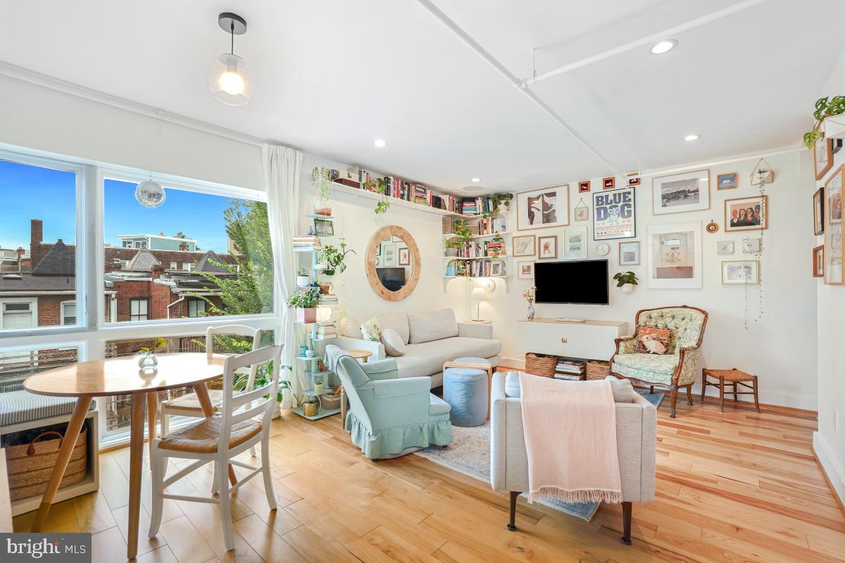 1514 NEWTON ST NW #302, WASHINGTON, District Of Columbia 20010, 1 Bedroom Bedrooms, ,1 BathroomBathrooms,Residential,For sale,1514 NEWTON ST NW #302,DCDC2216810 MLS # DCDC2216810