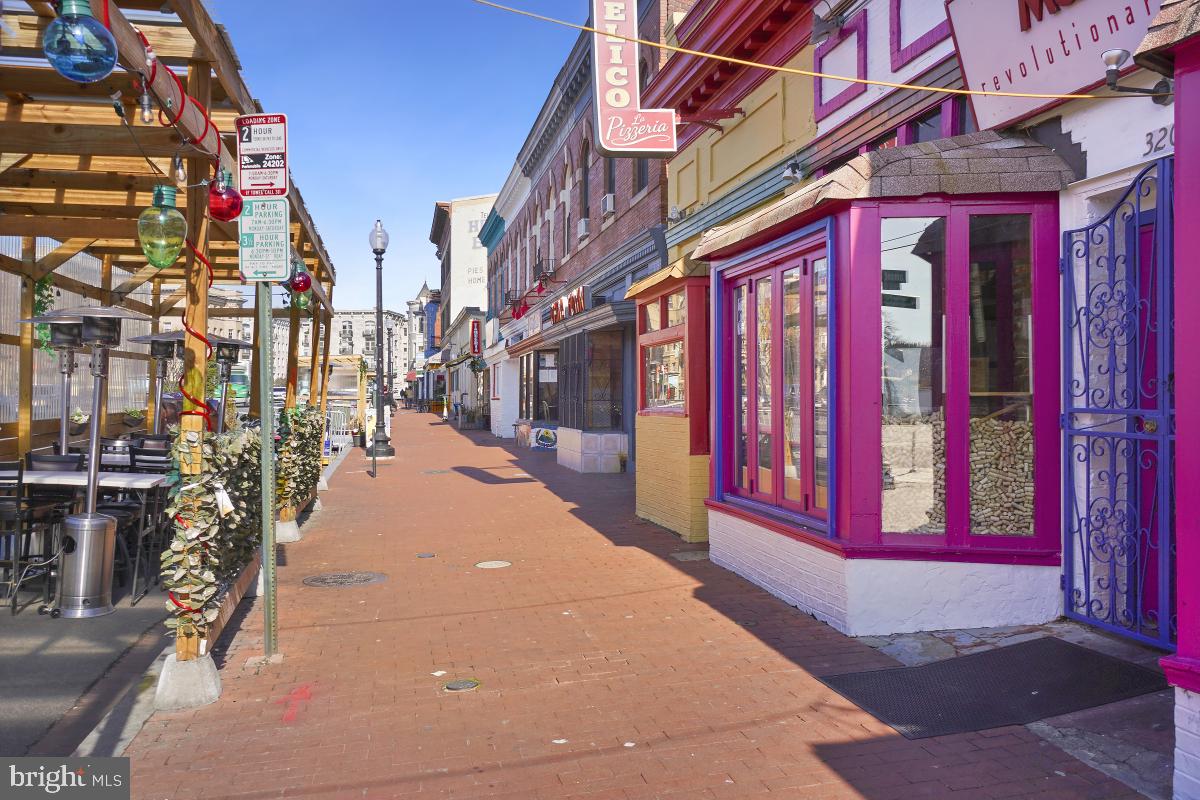1514 NEWTON ST NW #302, WASHINGTON, District Of Columbia 20010, 1 Bedroom Bedrooms, ,1 BathroomBathrooms,Residential,For sale,1514 NEWTON ST NW #302,DCDC2216810 MLS # DCDC2216810