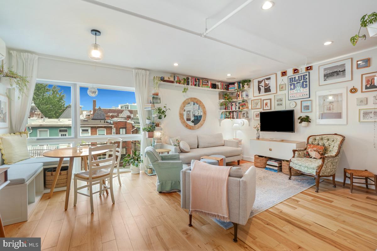 1514 NEWTON ST NW #302, WASHINGTON, District Of Columbia 20010, 1 Bedroom Bedrooms, ,1 BathroomBathrooms,Residential,For sale,1514 NEWTON ST NW #302,DCDC2216810 MLS # DCDC2216810