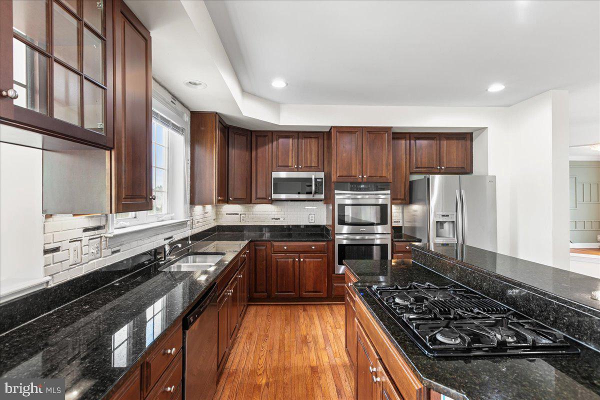 3629 STONEWALL MANOR DR, TRIANGLE, Virginia 22172, 5 Bedrooms Bedrooms, ,4 BathroomsBathrooms,Residential,For sale,3629 STONEWALL MANOR DR,VAPW2102642 MLS # VAPW2102642
