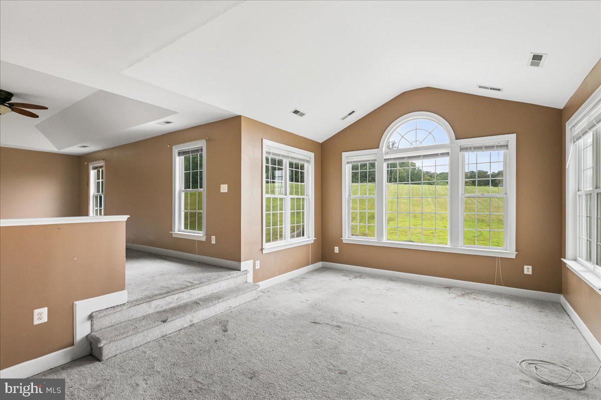 3629 STONEWALL MANOR DR, TRIANGLE, Virginia 22172, 5 Bedrooms Bedrooms, ,4 BathroomsBathrooms,Residential,For sale,3629 STONEWALL MANOR DR,VAPW2102642 MLS # VAPW2102642