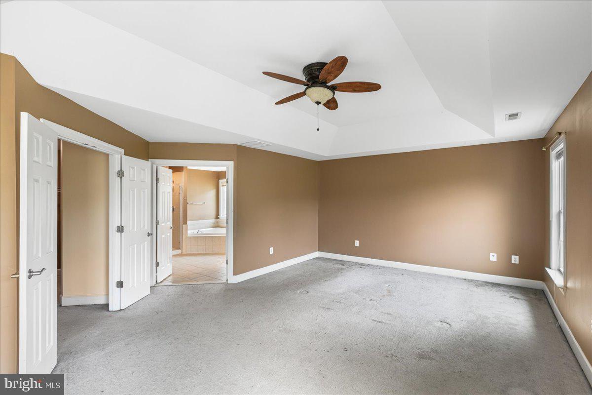 3629 STONEWALL MANOR DR, TRIANGLE, Virginia 22172, 5 Bedrooms Bedrooms, ,4 BathroomsBathrooms,Residential,For sale,3629 STONEWALL MANOR DR,VAPW2102642 MLS # VAPW2102642