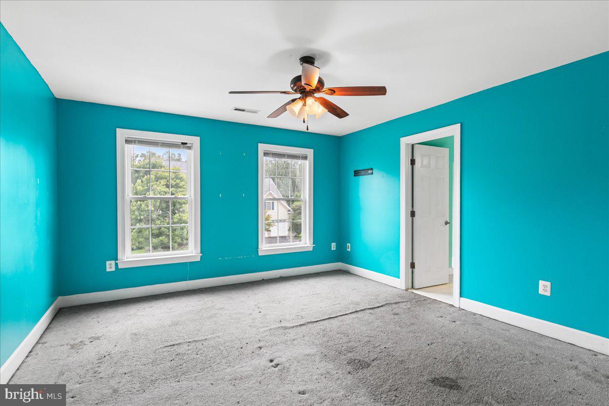 3629 STONEWALL MANOR DR, TRIANGLE, Virginia 22172, 5 Bedrooms Bedrooms, ,4 BathroomsBathrooms,Residential,For sale,3629 STONEWALL MANOR DR,VAPW2102642 MLS # VAPW2102642