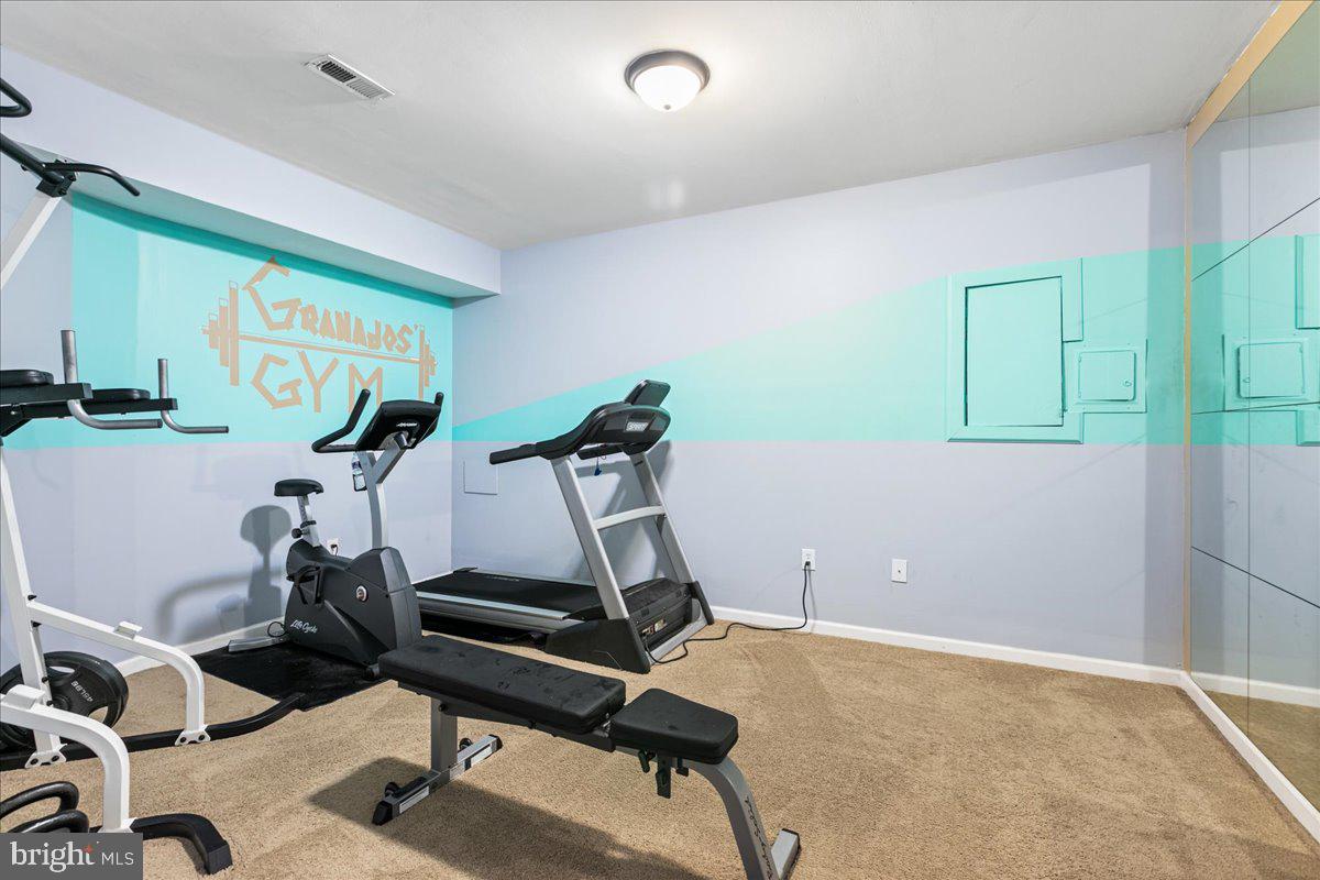 3629 STONEWALL MANOR DR, TRIANGLE, Virginia 22172, 5 Bedrooms Bedrooms, ,4 BathroomsBathrooms,Residential,For sale,3629 STONEWALL MANOR DR,VAPW2102642 MLS # VAPW2102642