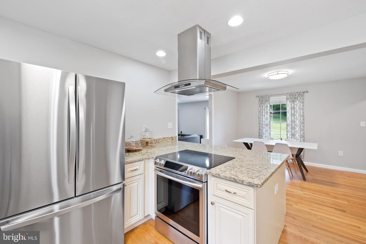 7406 STUART CIR, WARRENTON, Virginia 20187, 4 Bedrooms Bedrooms, 7 Rooms Rooms,2 BathroomsBathrooms,Residential,For sale,7406 STUART CIR,VAFQ2018054 MLS # VAFQ2018054