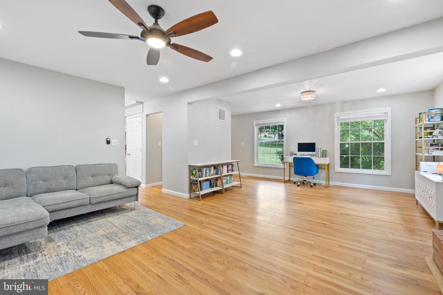 7406 STUART CIR, WARRENTON, Virginia 20187, 4 Bedrooms Bedrooms, 7 Rooms Rooms,2 BathroomsBathrooms,Residential,For sale,7406 STUART CIR,VAFQ2018054 MLS # VAFQ2018054