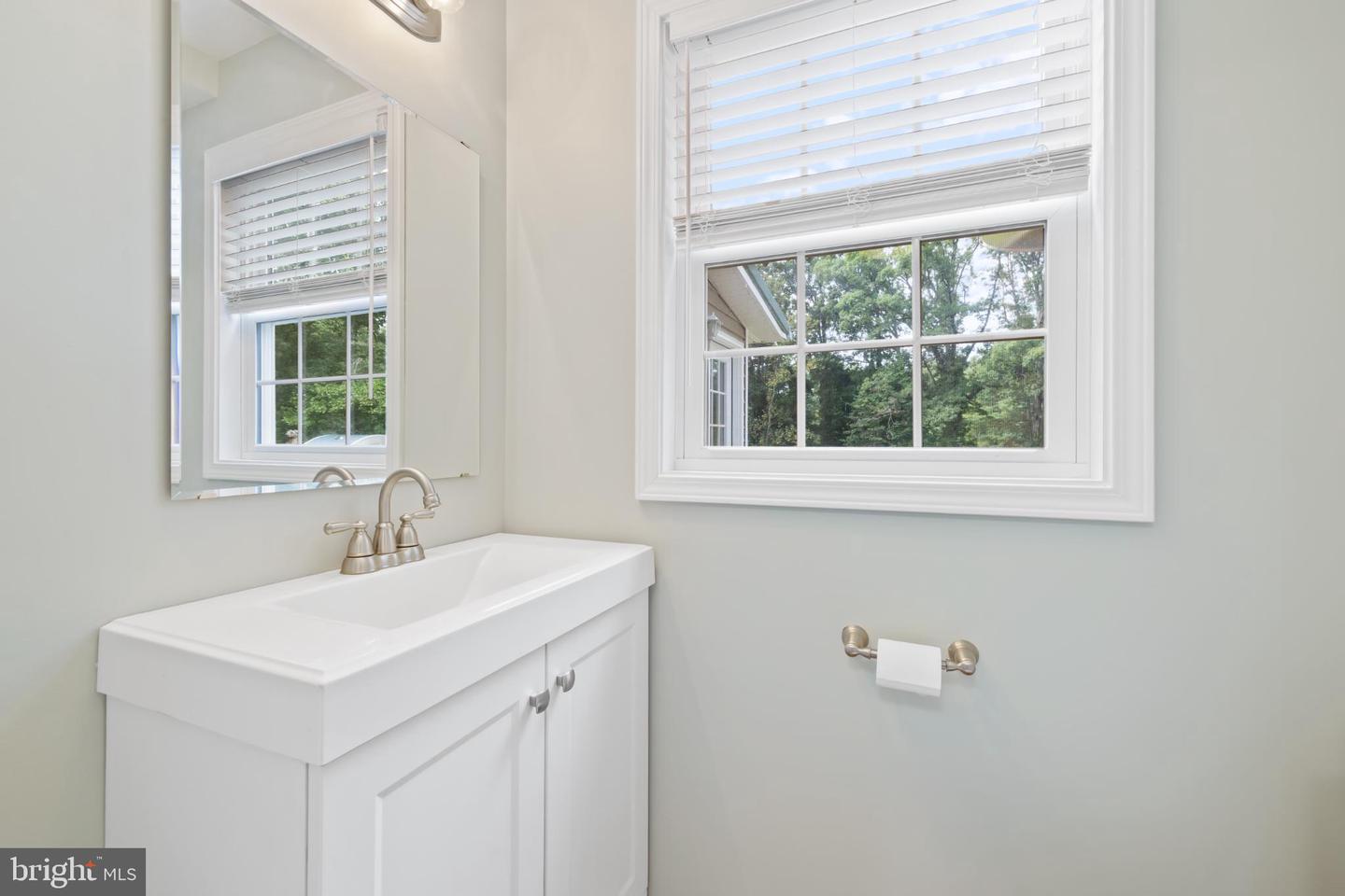 7406 STUART CIR, WARRENTON, Virginia 20187, 4 Bedrooms Bedrooms, 7 Rooms Rooms,2 BathroomsBathrooms,Residential,For sale,7406 STUART CIR,VAFQ2018054 MLS # VAFQ2018054