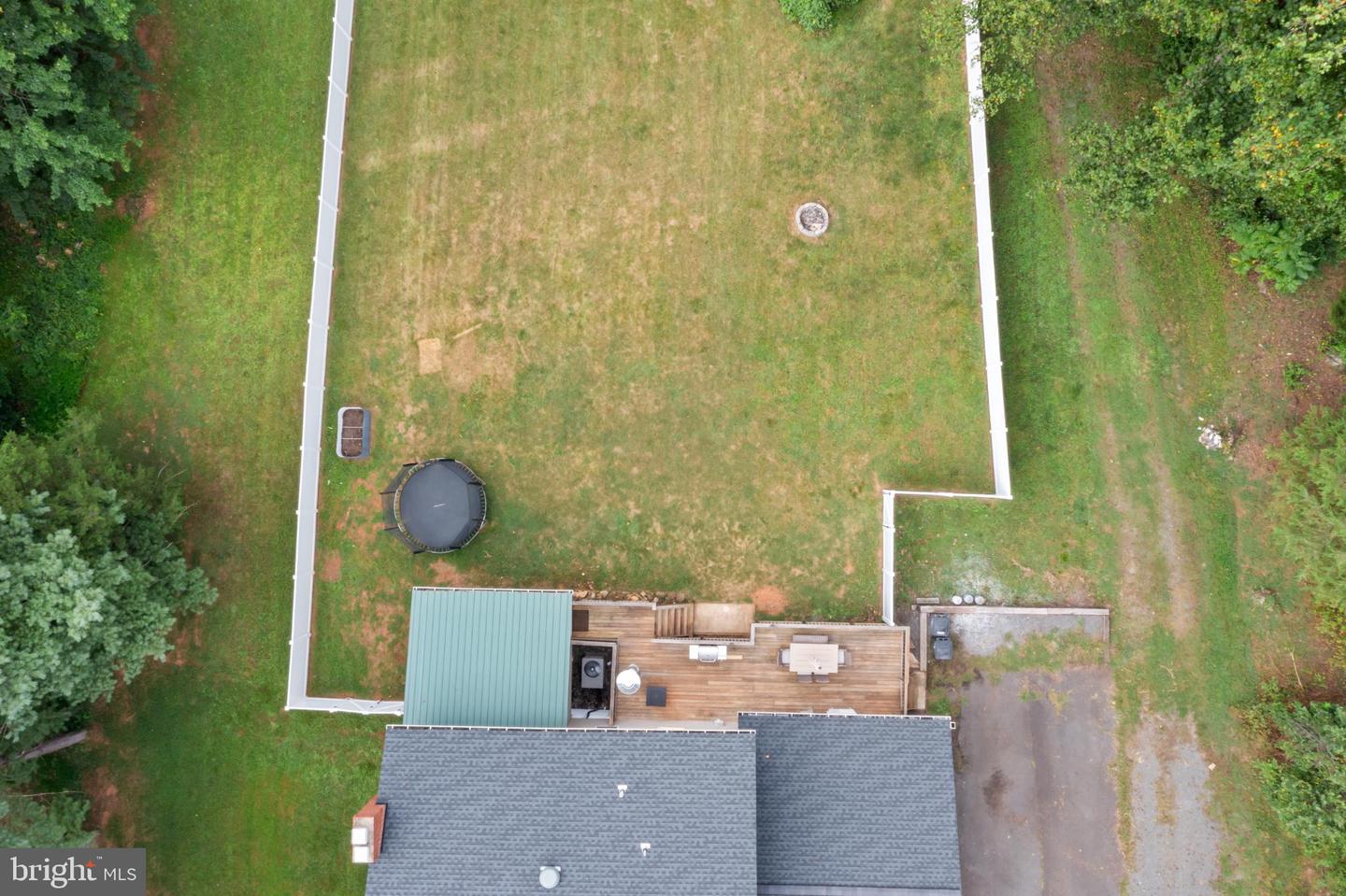 7406 STUART CIR, WARRENTON, Virginia 20187, 4 Bedrooms Bedrooms, 7 Rooms Rooms,2 BathroomsBathrooms,Residential,For sale,7406 STUART CIR,VAFQ2018054 MLS # VAFQ2018054