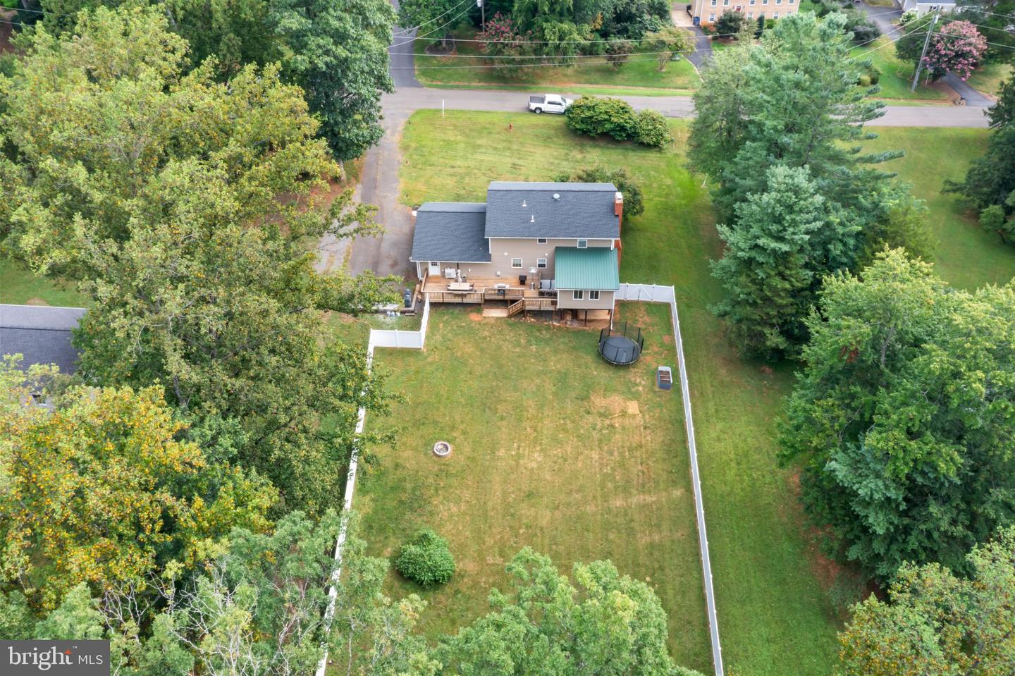 7406 STUART CIR, WARRENTON, Virginia 20187, 4 Bedrooms Bedrooms, 7 Rooms Rooms,2 BathroomsBathrooms,Residential,For sale,7406 STUART CIR,VAFQ2018054 MLS # VAFQ2018054