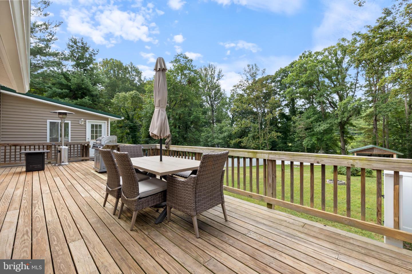 7406 STUART CIR, WARRENTON, Virginia 20187, 4 Bedrooms Bedrooms, 7 Rooms Rooms,2 BathroomsBathrooms,Residential,For sale,7406 STUART CIR,VAFQ2018054 MLS # VAFQ2018054