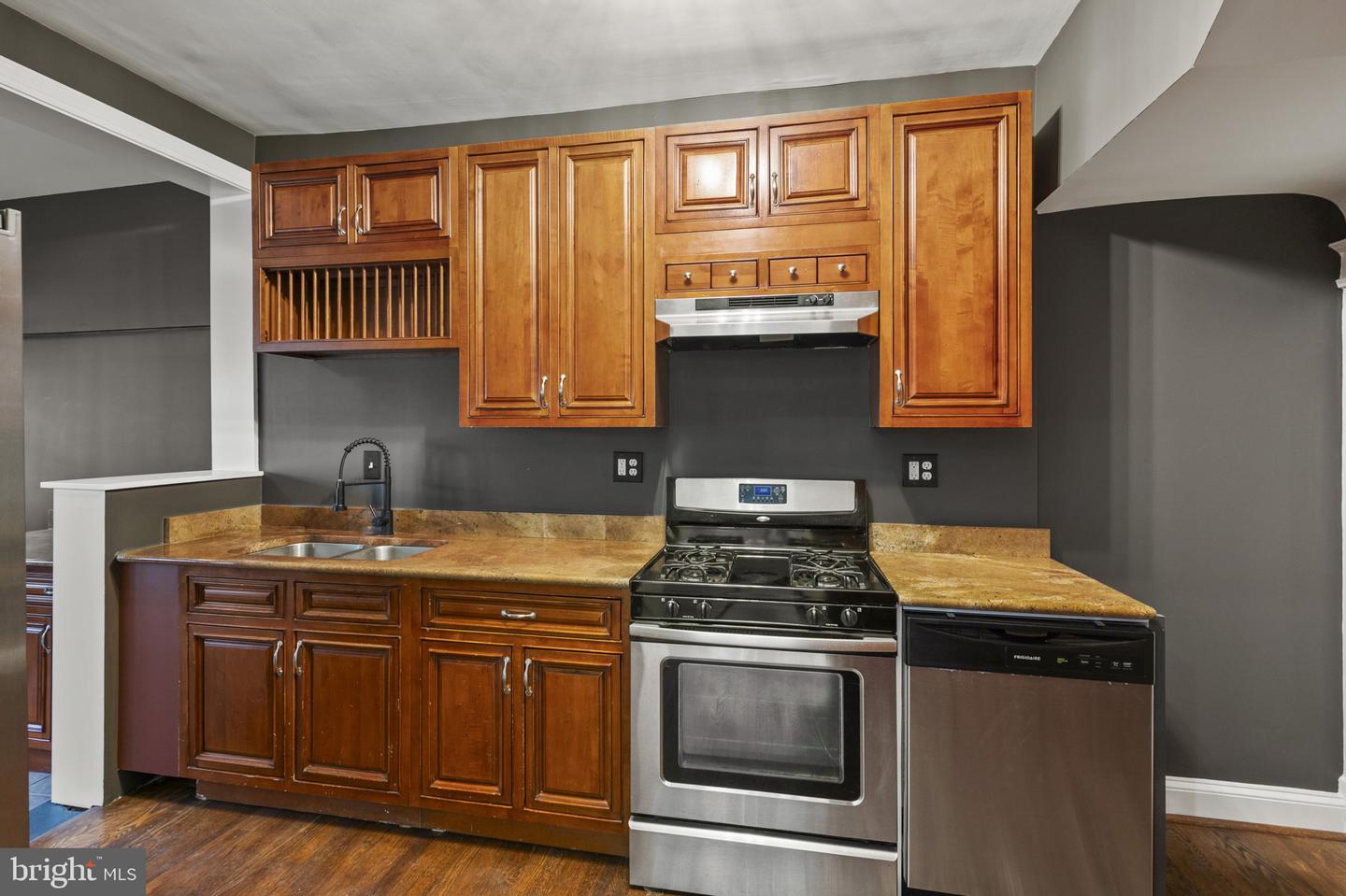 3551 HERTFORD PL NW, WASHINGTON, District Of Columbia 20010, 4 Bedrooms Bedrooms, ,2 BathroomsBathrooms,Residential,For sale,3551 HERTFORD PL NW,DCDC2216834 MLS # DCDC2216834
