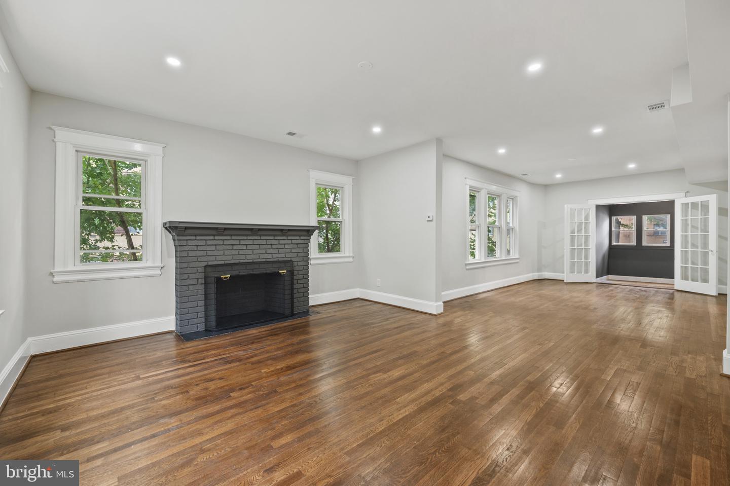 3551 HERTFORD PL NW, WASHINGTON, District Of Columbia 20010, 4 Bedrooms Bedrooms, ,2 BathroomsBathrooms,Residential,For sale,3551 HERTFORD PL NW,DCDC2216834 MLS # DCDC2216834