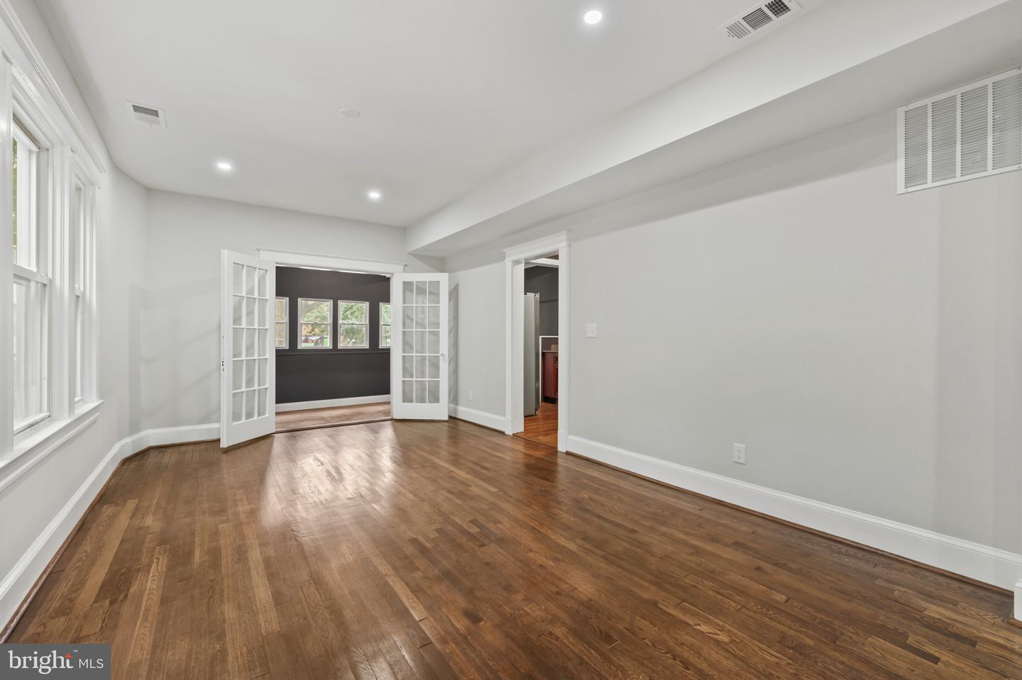 3551 HERTFORD PL NW, WASHINGTON, District Of Columbia 20010, 4 Bedrooms Bedrooms, ,2 BathroomsBathrooms,Residential,For sale,3551 HERTFORD PL NW,DCDC2216834 MLS # DCDC2216834