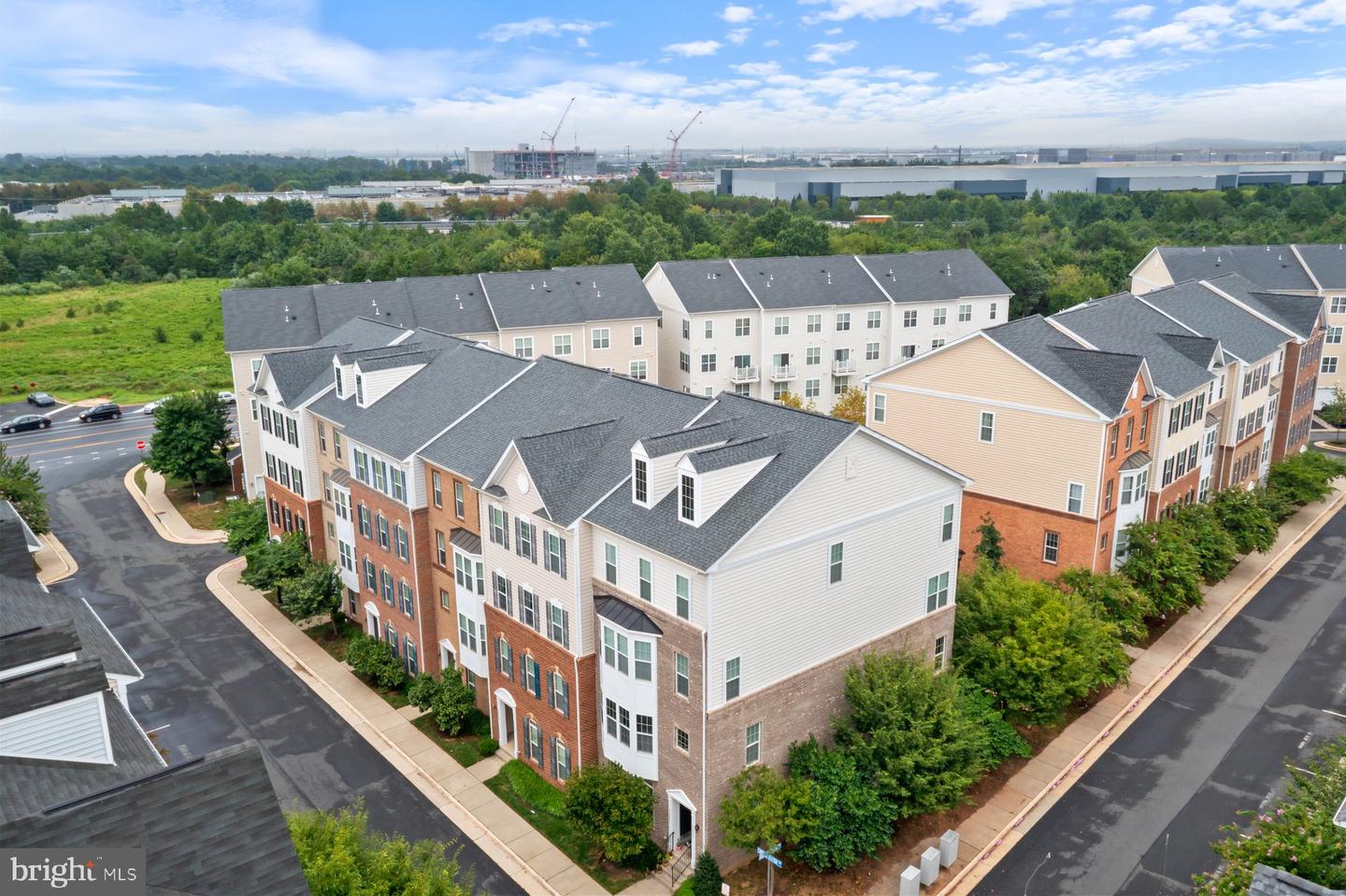 22358 CONCORD STATION TER, ASHBURN, Virginia 20148, 3 Bedrooms Bedrooms, ,2 BathroomsBathrooms,Residential,For sale,22358 CONCORD STATION TER,VALO2105362 MLS # VALO2105362